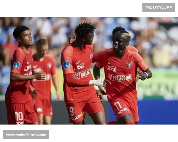 亨克客场先声夺人,米迪兰特主场连扳两球逆转胜 亨克客场先声夺人,米迪兰特主场连扳两球逆转胜